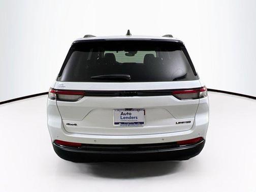 Bright White Clearcoat 2023 Jeep Grand Cherokee Limited