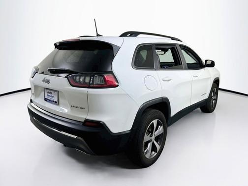 Bright White Clearcoat 2022 Jeep Cherokee Limited