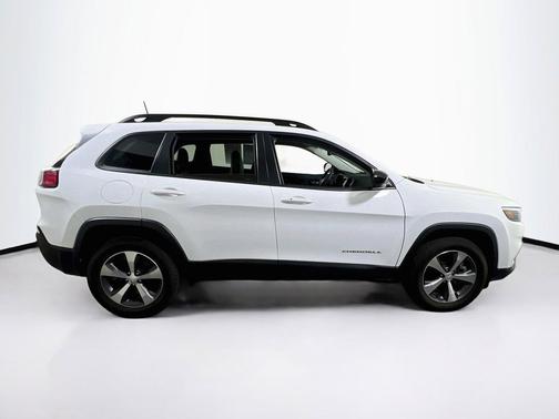 Bright White Clearcoat 2022 Jeep Cherokee Limited