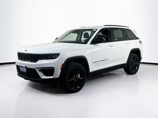 Bright White Clearcoat 2023 Jeep Grand Cherokee Limited