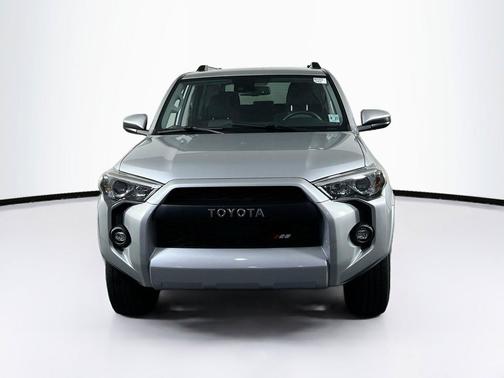 Classic Silver Metallic 2022 Toyota 4Runner SR5