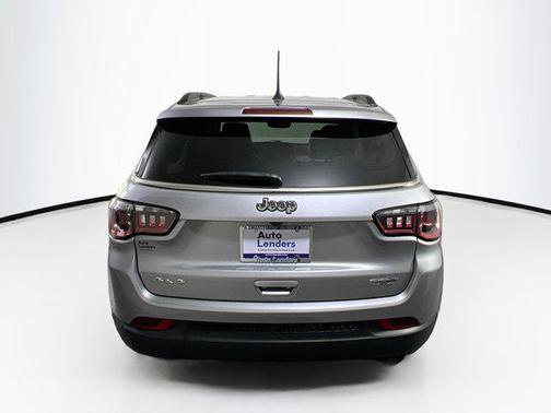 Billet Silver Metallic Clearcoat 2022 Jeep Compass Latitude