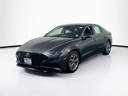 2022 Hyundai SONATA SEL