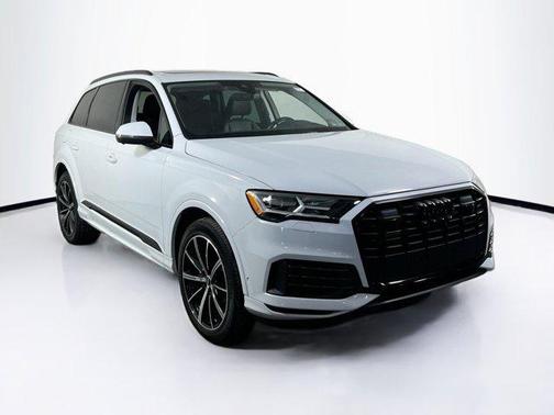 2023 Audi Q7 55 Premium Plus
