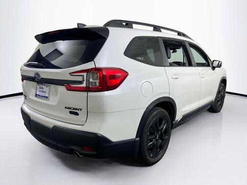 Crystal White Pearl 2023 Subaru Ascent Onyx Edition Limited 7-Passenger