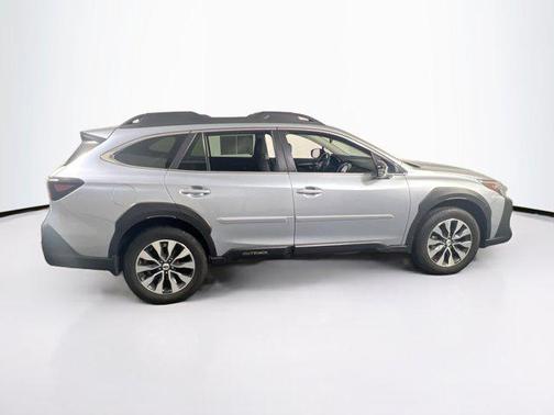 Ice Silver Metallic 2023 Subaru Outback Limited