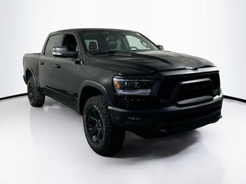 Diamond Black Crystal Pearlcoat 2022 RAM 1500 Rebel