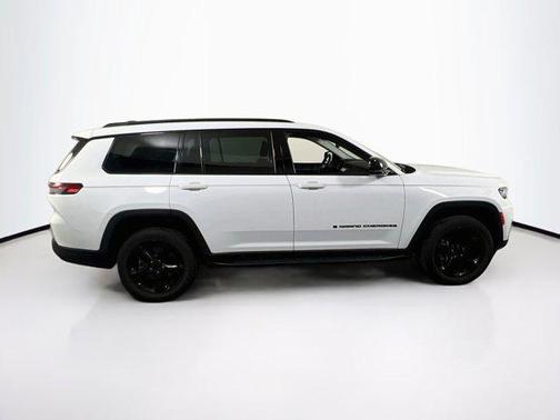 Bright White Clearcoat 2023 Jeep Grand Cherokee L Limited