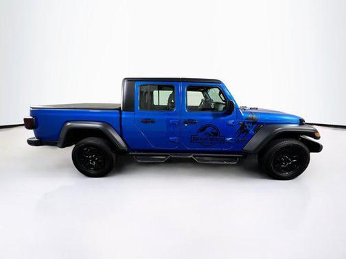 Hydro Blue Pearlcoat 2024 Jeep Gladiator Sport
