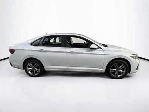 2022 Volkswagen Jetta 1.5T SE
