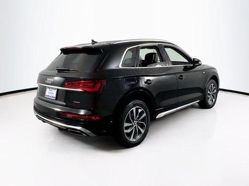 2022 Audi Q5 45 S line Premium Plus