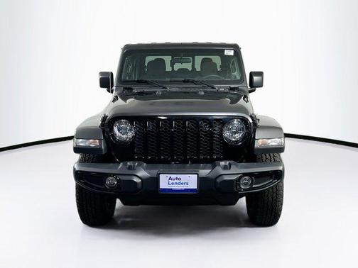 Granite Crystal Metallic Clearcoat 2023 Jeep Gladiator Willys 4x4