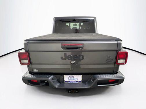Granite Crystal Metallic Clearcoat 2023 Jeep Gladiator Willys 4x4