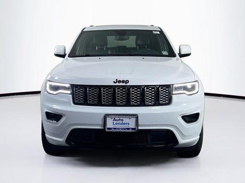 2022 Jeep Grand Cherokee Laredo