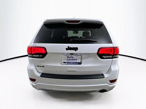 2022 Jeep Grand Cherokee Laredo