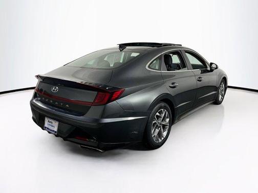 2022 Hyundai SONATA SEL