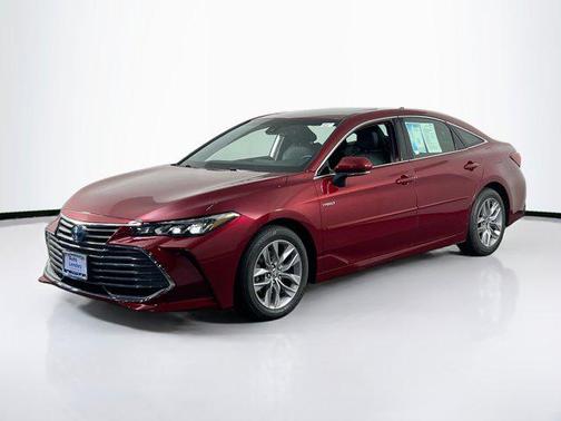 2021 Toyota Avalon Hybrid XLE