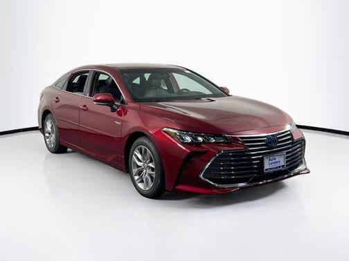 2021 Toyota Avalon Hybrid XLE