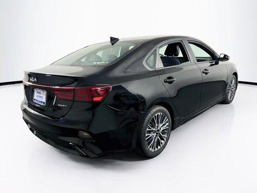 Aurora Black 2023 Kia Forte GT-Line