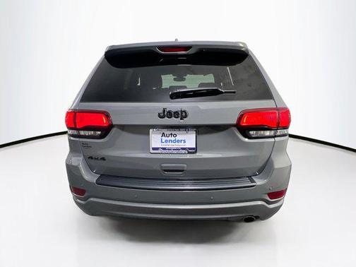 2022 Jeep Grand Cherokee Laredo