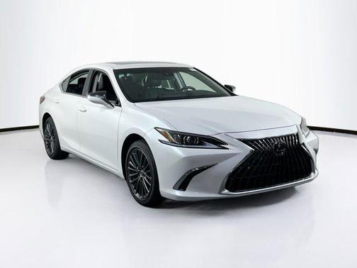 Eminent White Pearl 2024 Lexus ES 300h Base