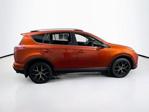 2016 Toyota RAV4 SE