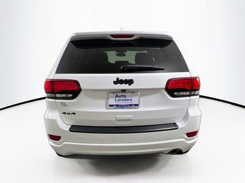 2022 Jeep Grand Cherokee Laredo