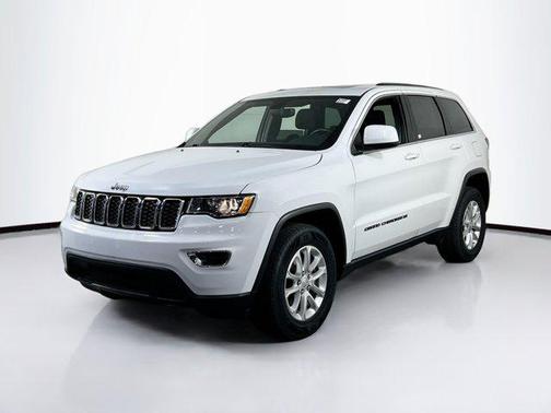 2022 Jeep Grand Cherokee Laredo