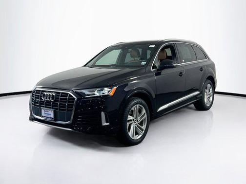 2021 Audi Q7 45 Premium Plus