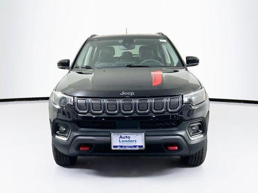 Diamond Black Crystal Pearlcoat 2022 Jeep Compass Trailhawk