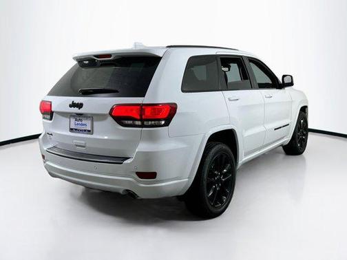 2022 Jeep Grand Cherokee Laredo
