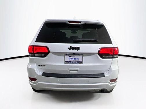 2022 Jeep Grand Cherokee Laredo