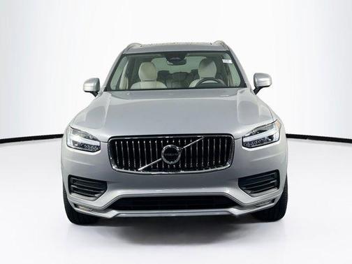 2023 Volvo XC90 B6 Core