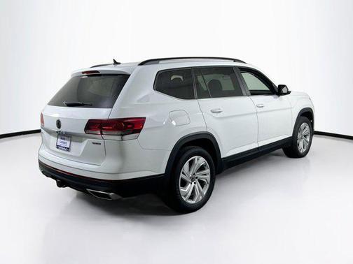 2023 Volkswagen Atlas 3.6L SE w/Technology