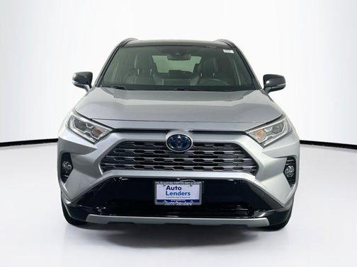 2020 Toyota RAV4 Hybrid SE