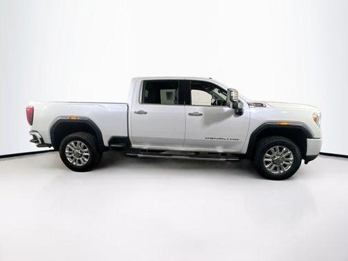 White Frost Tricoat 2022 GMC Sierra 2500 Denali