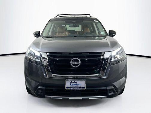 2022 Nissan Pathfinder Platinum 4WD