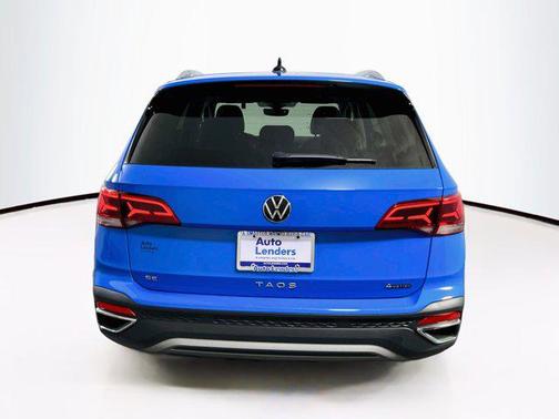 Dusk Blue Metallic 2022 Volkswagen Taos 1.5T SE