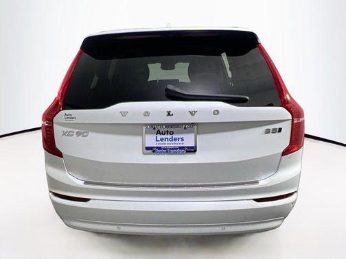 2023 Volvo XC90 B5 Core