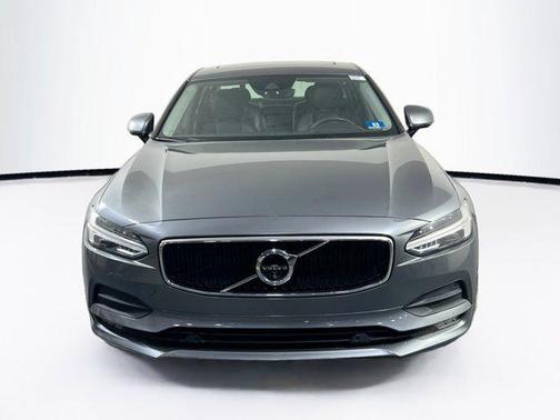 2018 Volvo S90 T5 Momentum