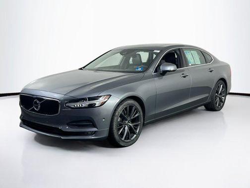 2018 Volvo S90 T5 Momentum
