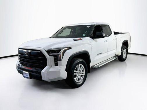 White 2022 Toyota Tundra SR5