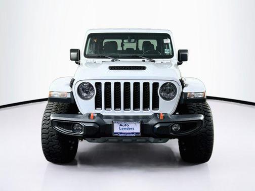 Bright White Clearcoat 2021 Jeep Gladiator Mojave 4x4