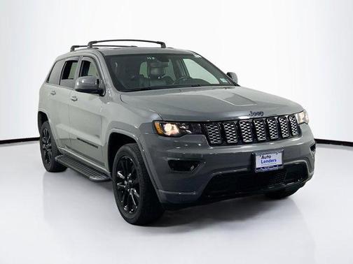 2022 Jeep Grand Cherokee Laredo
