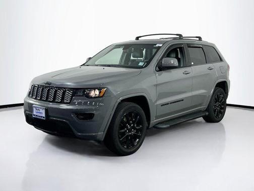 2022 Jeep Grand Cherokee Laredo