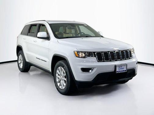 2022 Jeep Grand Cherokee Laredo