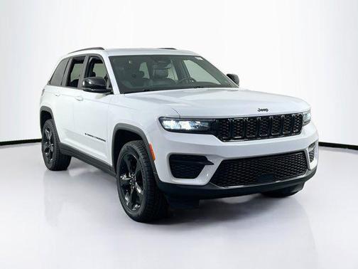 2022 Jeep Grand Cherokee Altitude