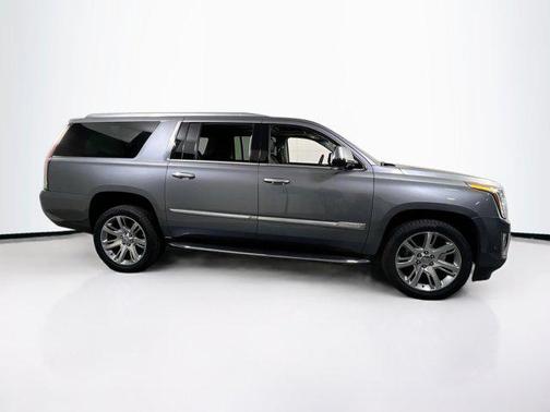 2018 Cadillac Escalade ESV Luxury
