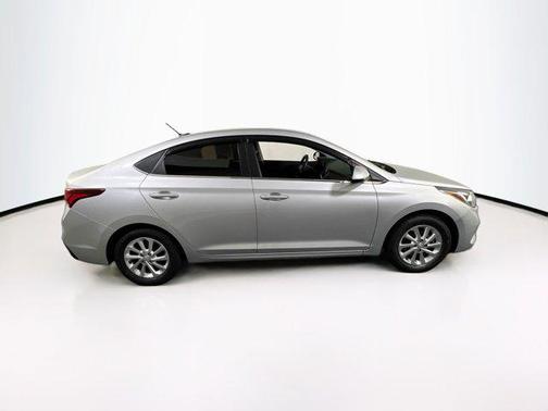 2020 Hyundai Accent SEL
