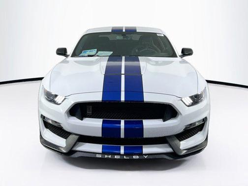 2017 Ford Shelby GT350 Base
